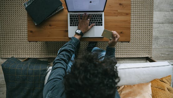 Photo for How to use a credit card to build credit